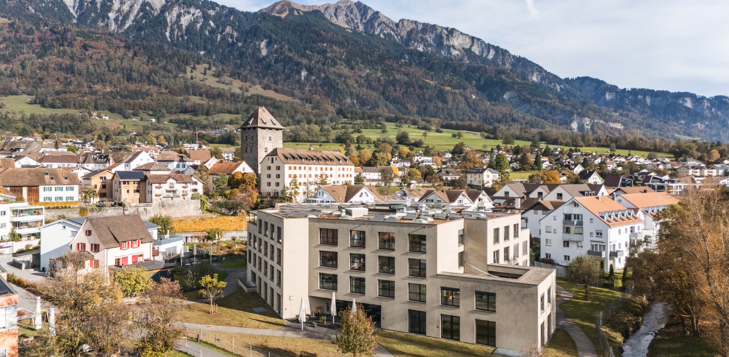 Senesca_Maienfeld_Stiftung_am_Rhein_Imagebilder-DJI_20241105134729_0062_D-1